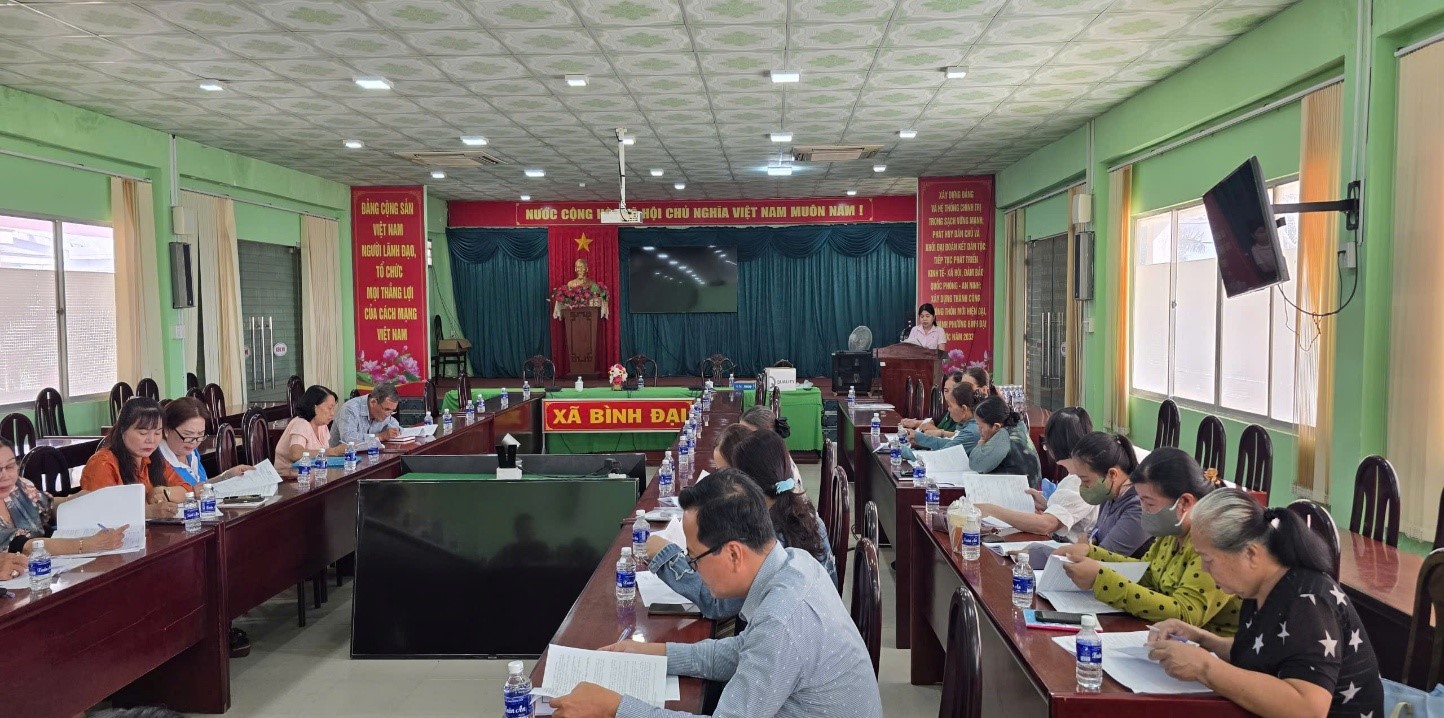 PGD NHCSXH Bình Đại tổ chức tập huấn nghiệp vụ tín dụng chính sách năm 2026 cho Ban quản lý tổ xã Bình Đại