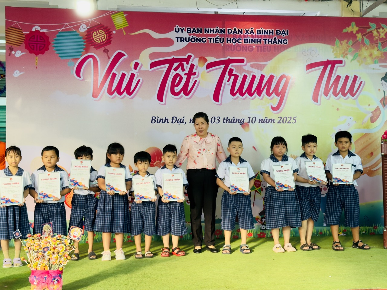 Trung thu yêu thương trên địa bàn xã Bình Đại