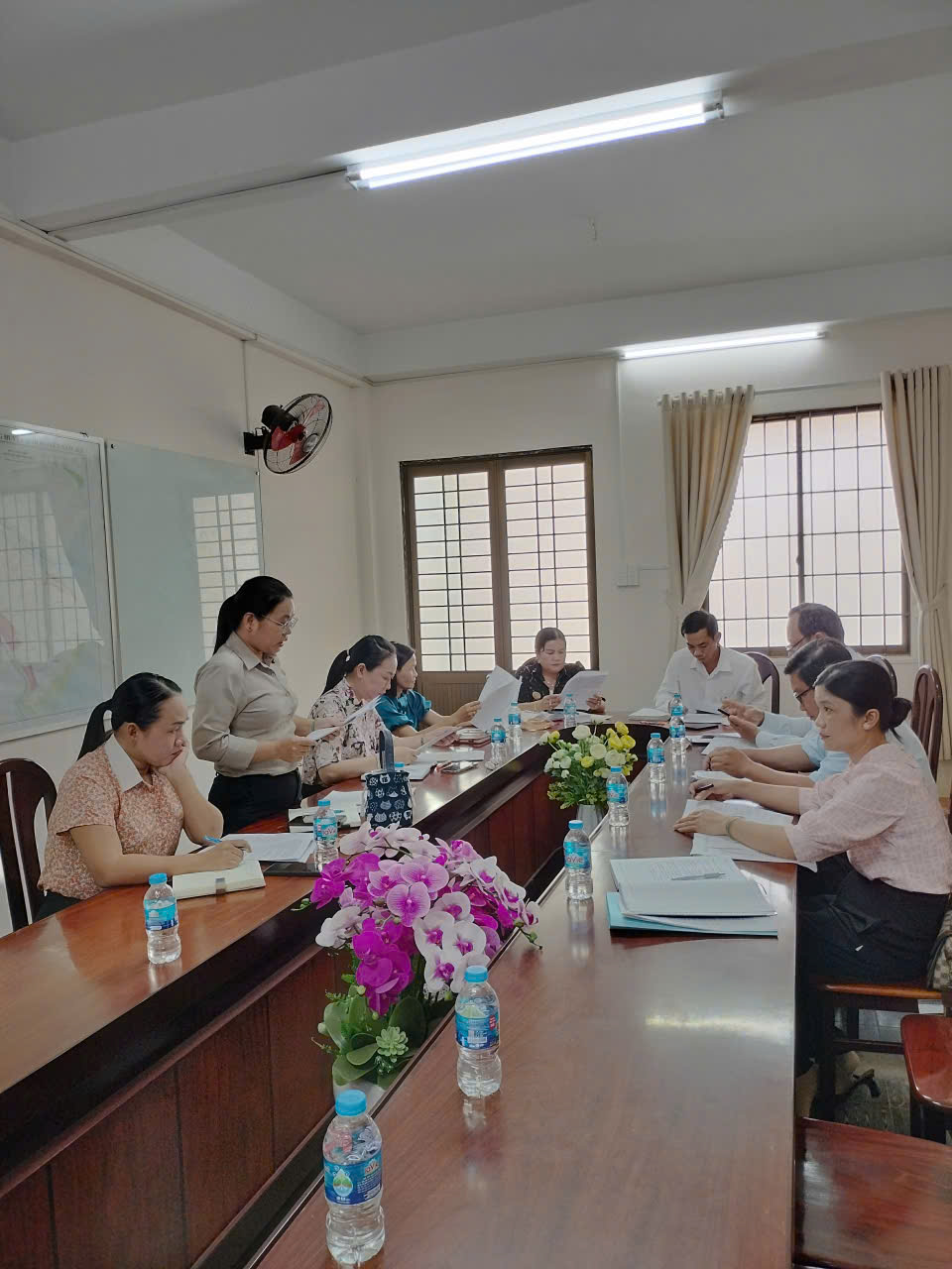 ĐOÀN GIÁM SÁT HĐND XÃ BÌNH ĐẠI LÀM VIỆC VỀ CÔNG TÁC TIẾP NHẬN, PHÂN BỔ VÀ ĐIỀU HÀNH NGÂN SÁCH SAU SÁP NHẬP